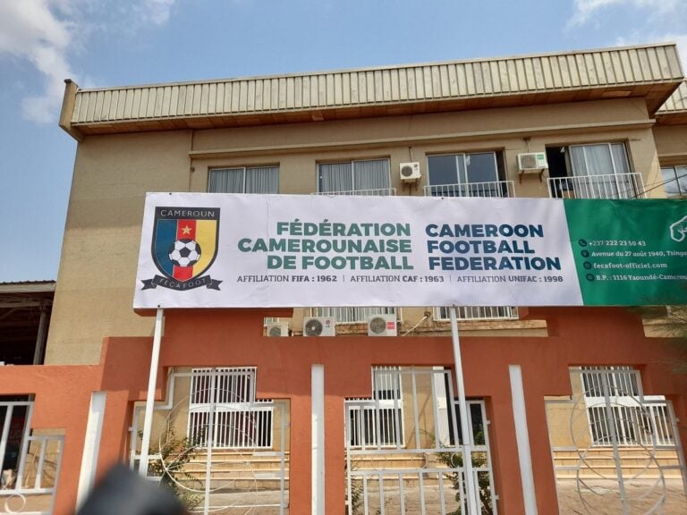 Sport/Cameroun : la FIFA place la FECAFOOT sous restrictions financières.