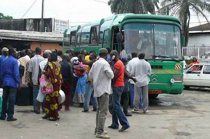 Société/Yaoundé : les transporteurs de la gare routière d’Olembé demandent au maire de la ville de baisser les coûts du loyer.