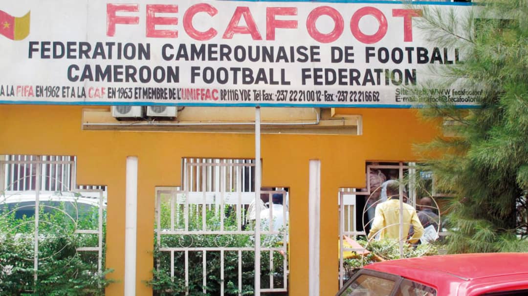 Sport/ Fecafoot : Jean Stéphane Um, suspendu de toutes activités liées au football.