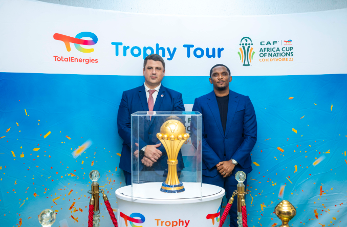 CAN Total Energies : le Trophy Tour a fait le plein d’émotion au Cameroun  