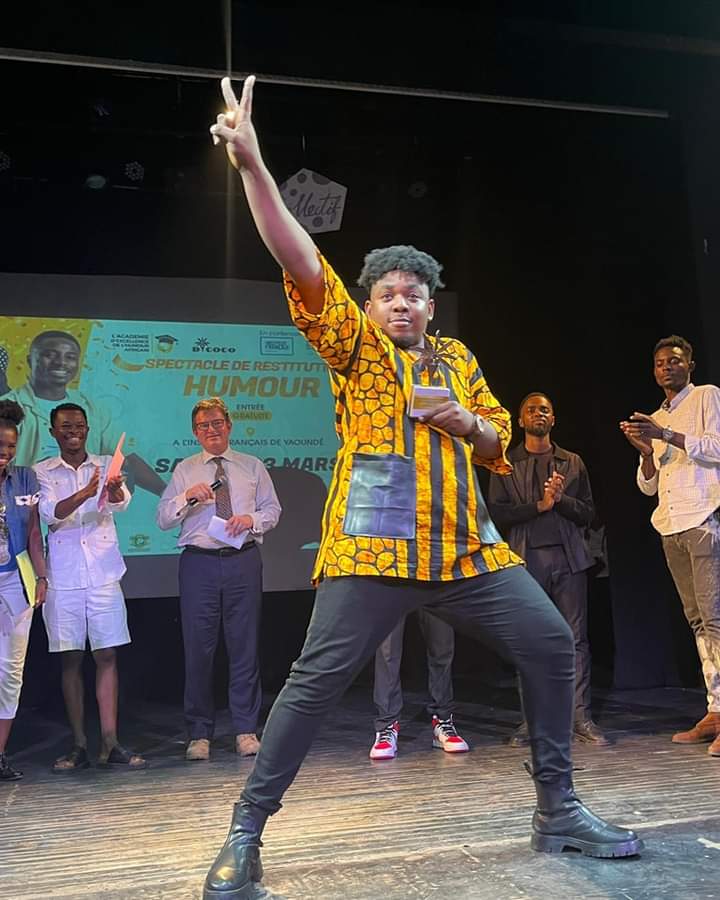 Académie DYCOCO 2024: La pepite de l'humour camerounaise Carlès Antonio est lauréat de l'académie d'excellence de l'humour africain
