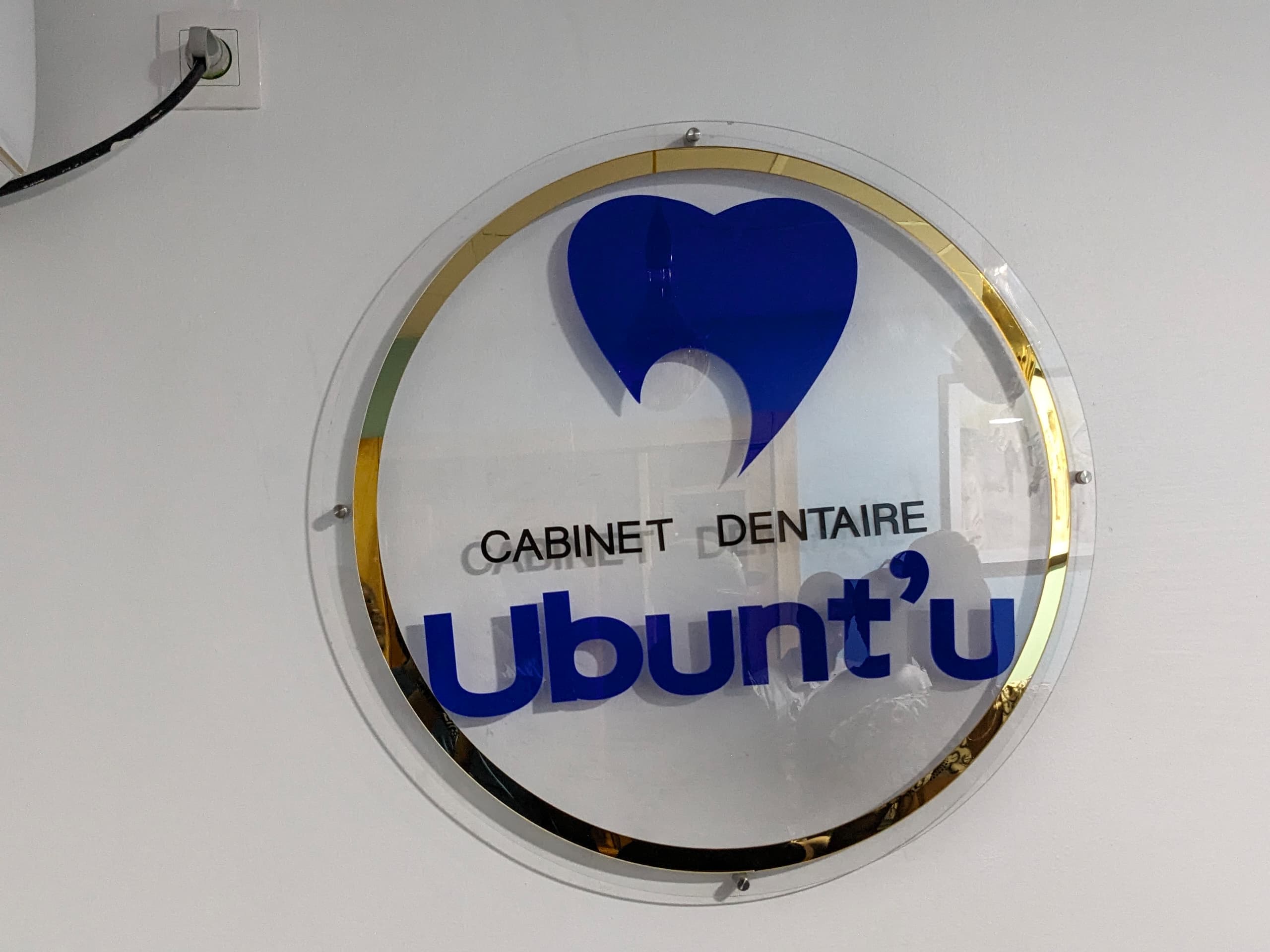Le cabinet dentaire Ubunt'u, un nouveau pôle d'excellence en soins dentaires à Douala
