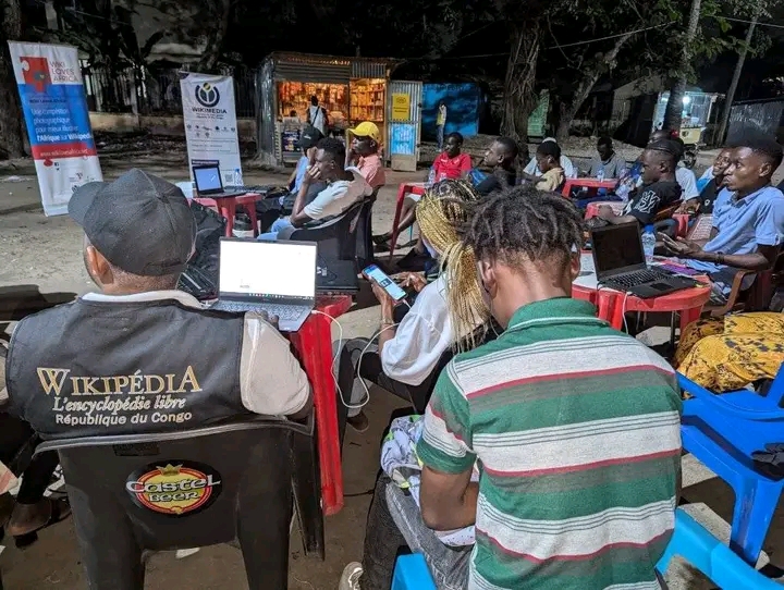 Arno Boujika en tournée en République du Congo et en Angola pour former aux outils Wikimedia