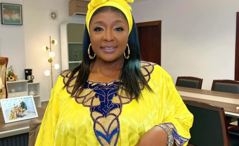 People / Rachel Nkontieu met en garde les blogueurs