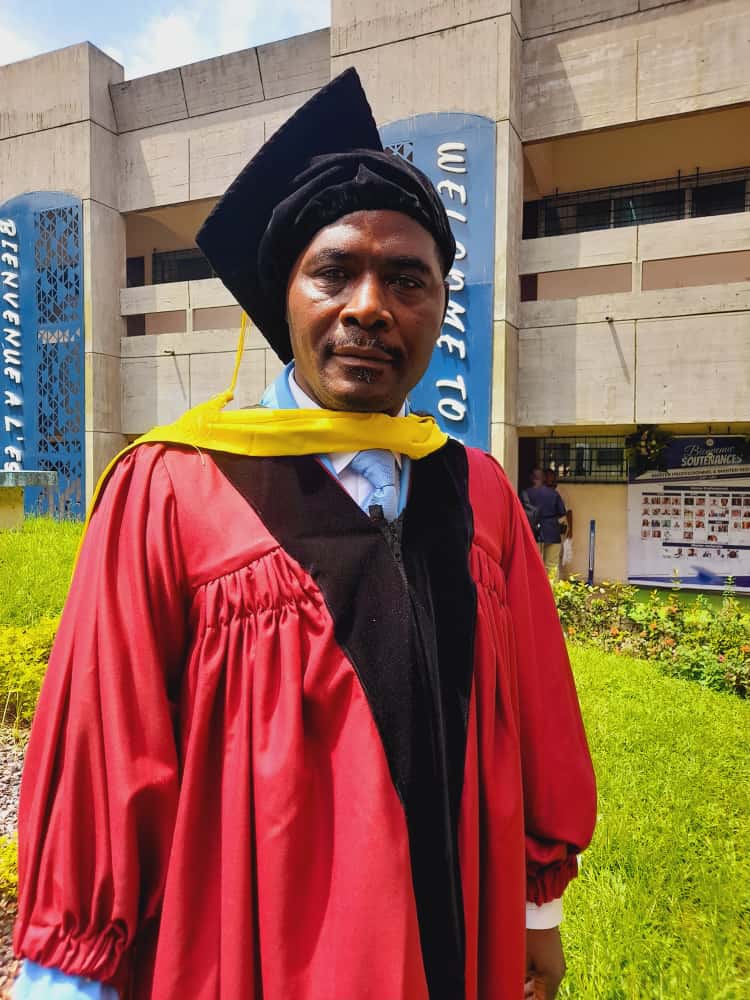 Éducation/Université de Douala : Le Pasteur Bankoué Blaise devient docteur en communication