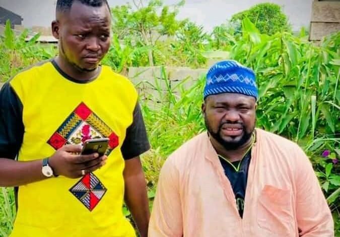 People : Black Oya tacle Fingon Tralala