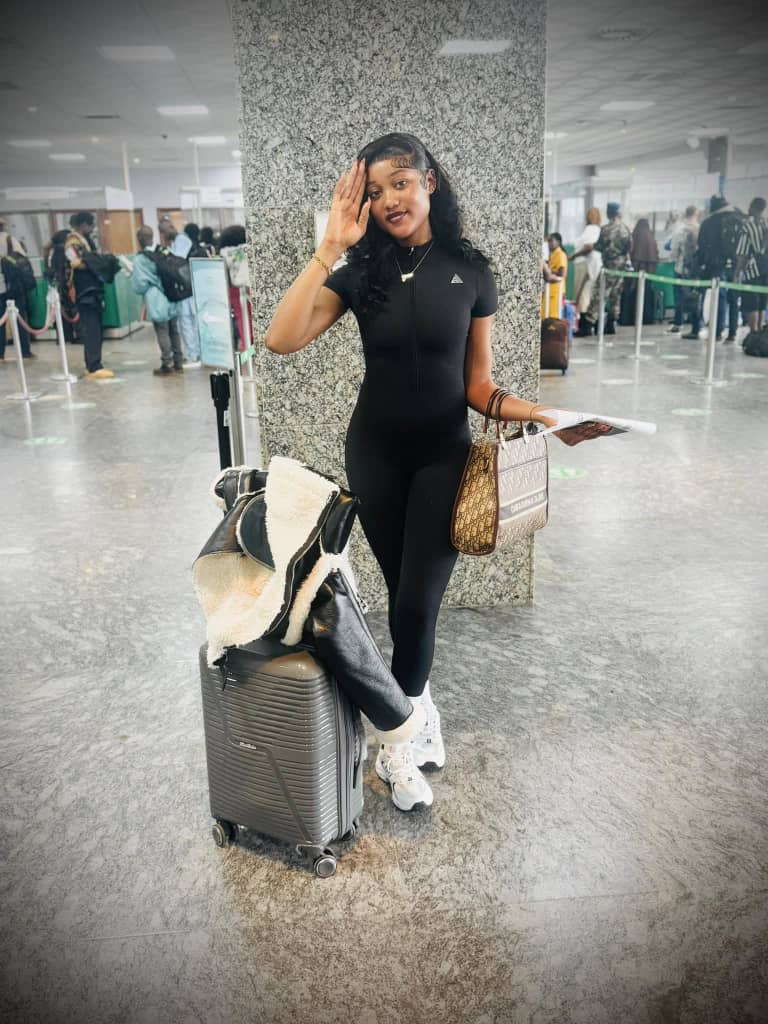 People : Simplest Ntuhti, de retour du Maroc en fauteuil roulant pour des problèmes de santé