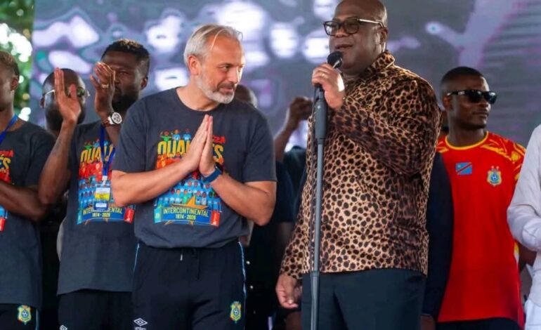 Qualification historique des Léopards : Félix Tshisekedi offre une maison et une voiture à chaque joueur