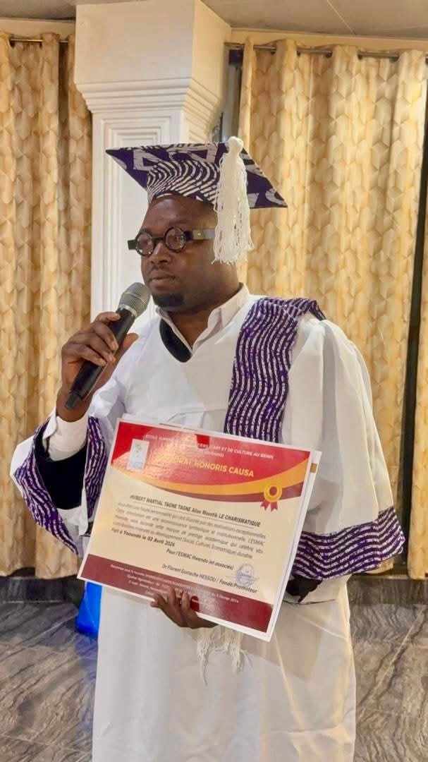 People : Moustik le Karismatik est désormais Docteur Honoris Causa