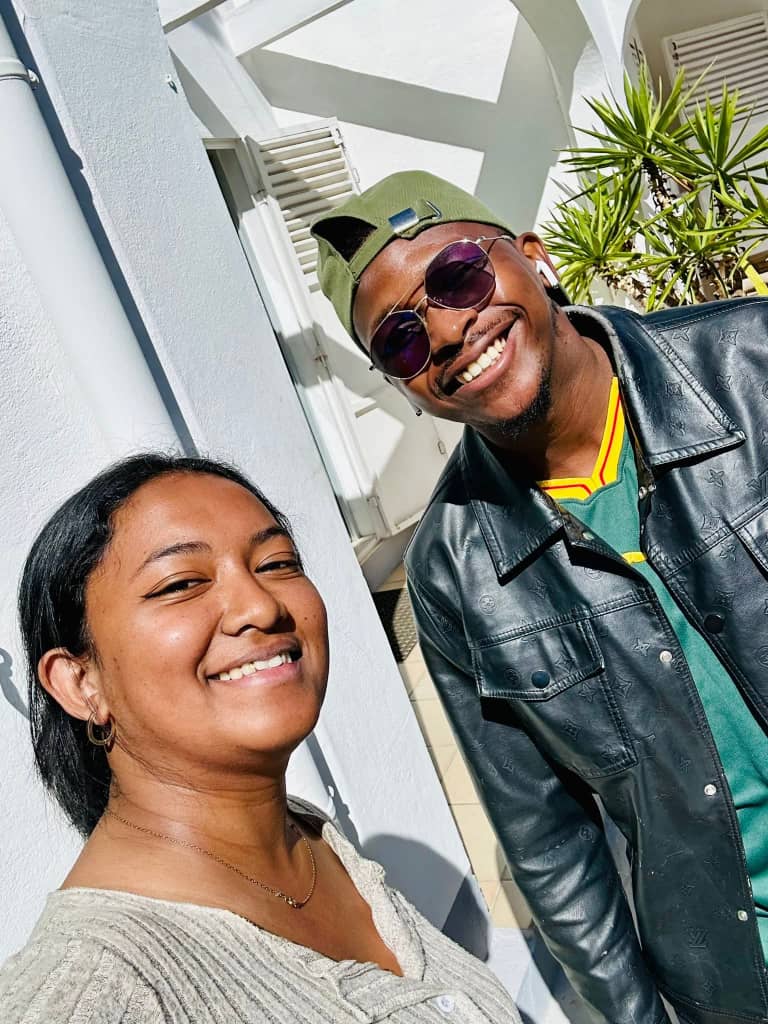 People : Sa Majesté Junior Abega sélectionné pour une prestigieuse résidence à Antananarivo