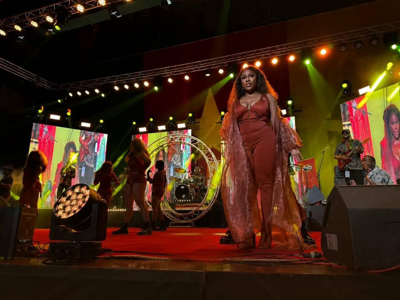 Concert de Mimie à Yaoundé : Quand la musique urbaine devient une voix pour les femmes