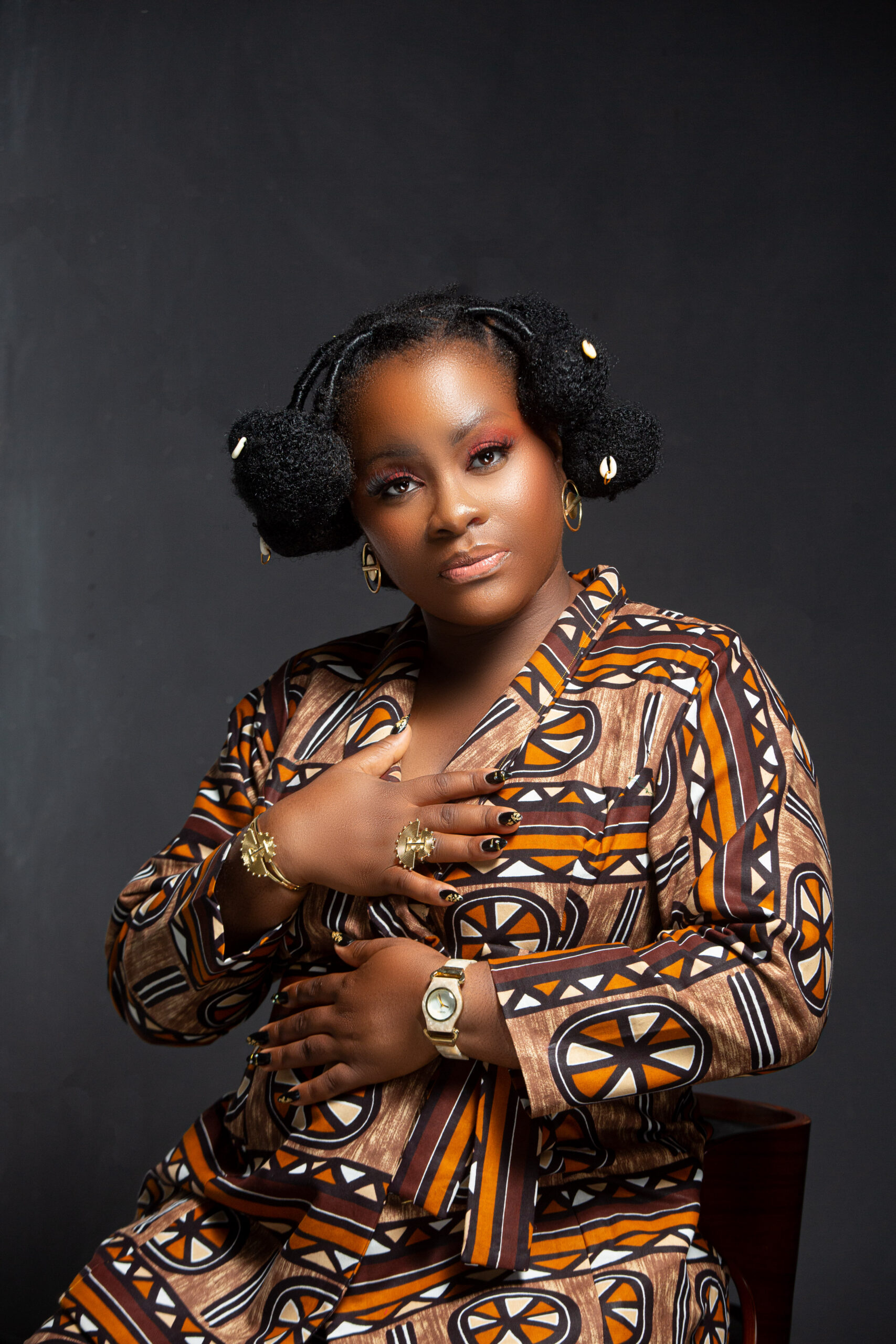 BLISS MANON : Artiste chanteuse camerounaise | Une voix, un parcours, une mission