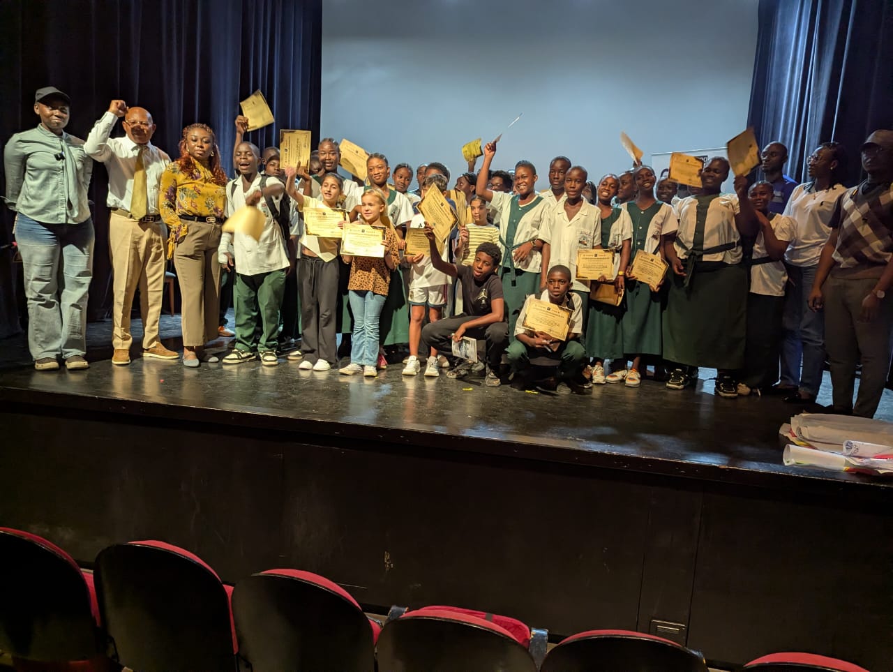 Éducation aux médias à Douala : Critikids forme 48 élèves à l'esprit critique