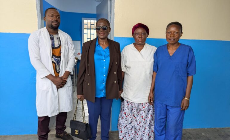 Lutte contre la mortalité maternelle : Elise Pokossy Doumbe modernise les maternités de Bonangang et Bangue