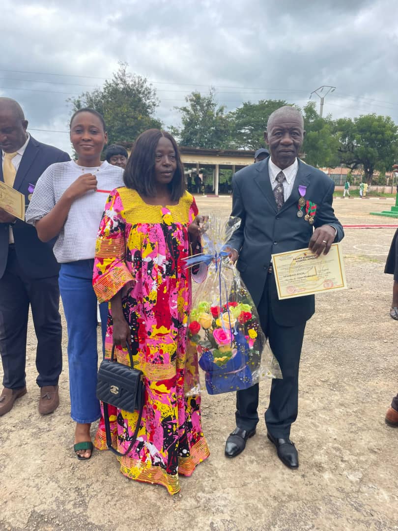 Palmes académiques : Roger Mfambang élevé au grade de Chevalier à Bafia